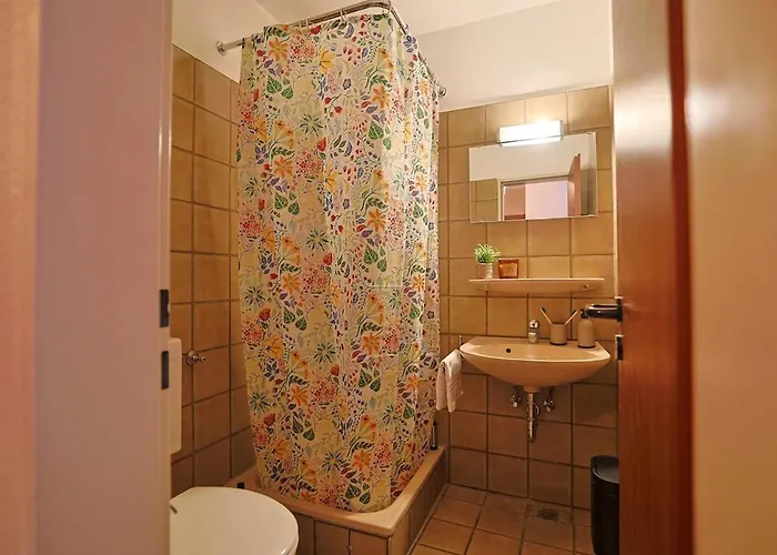 - Live Like A Local! Apartament *